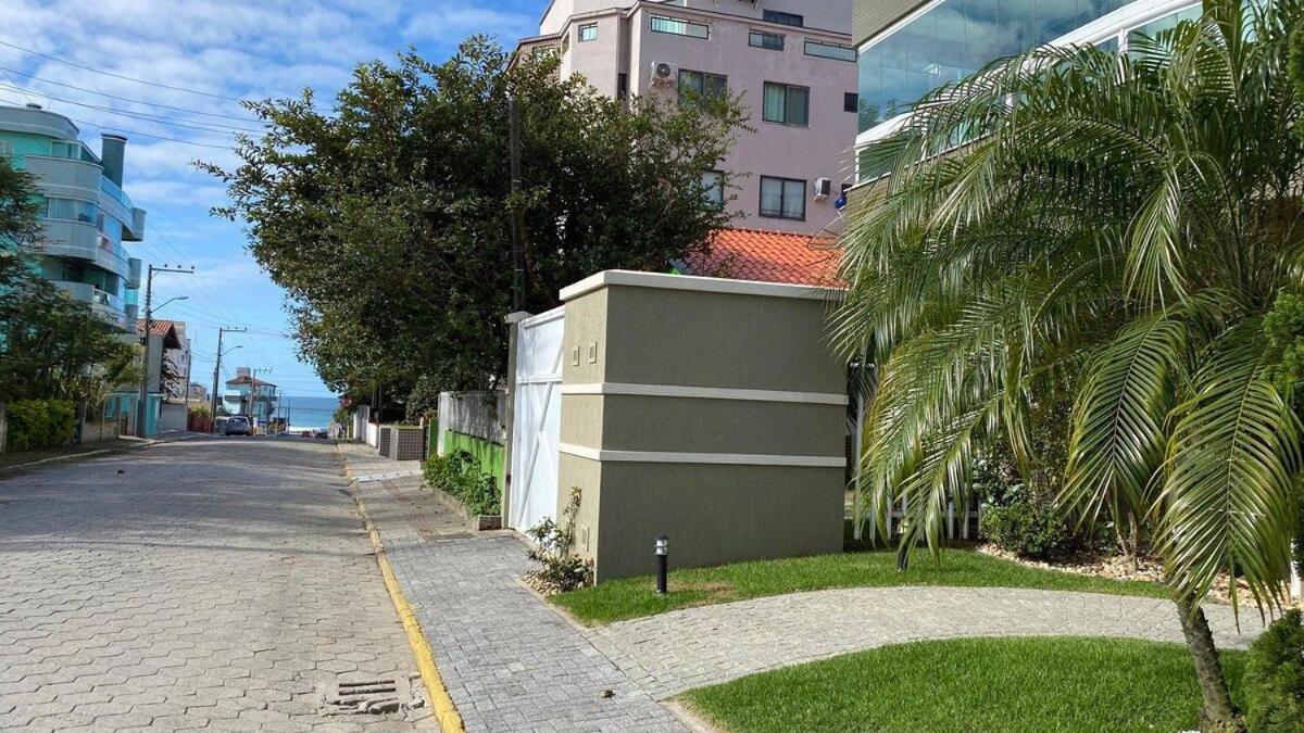 Confortável Apartamento 3 quartos na Praia de Bombas Bombinhas Exterior foto